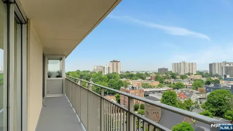 1530 Palisade Avenue Fort Lee NJ 07024