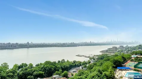 1530 Palisade Avenue Fort Lee NJ 07024