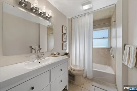 119 Rutgers Place Clifton NJ 07013