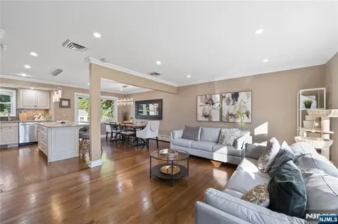119 Rutgers Place Clifton NJ 07013