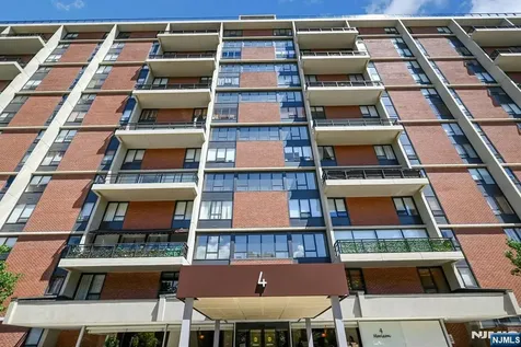 4 Horizon Fort Lee NJ 07024