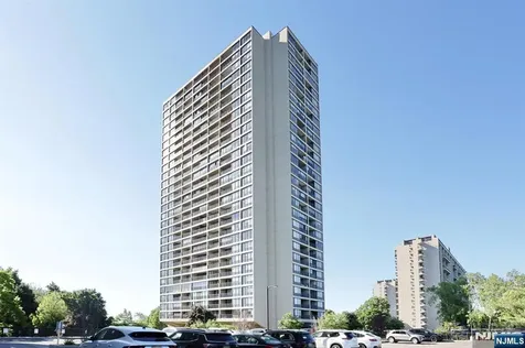 5 Horizon Fort Lee NJ 07024