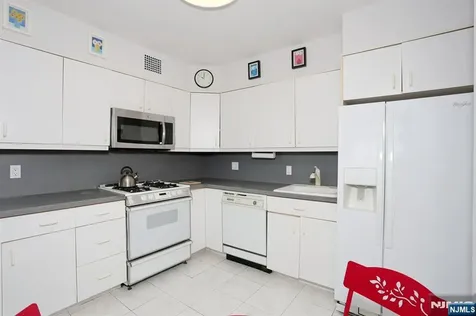 5 Horizon Fort Lee NJ 07024