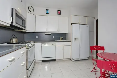 5 Horizon Fort Lee NJ 07024
