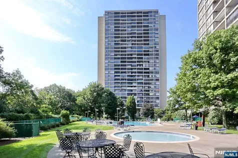 5 Horizon Fort Lee NJ 07024