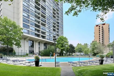 5 Horizon Fort Lee NJ 07024