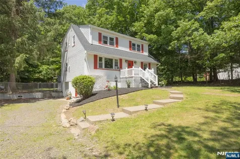 39 Broadway West Milford NJ 07480