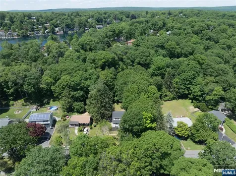 39 Broadway West Milford NJ 07480