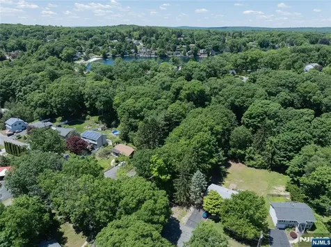 39 Broadway West Milford NJ 07480