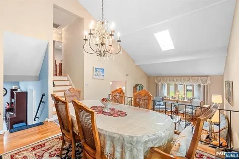 2 Violet Court Bergenfield NJ 07621