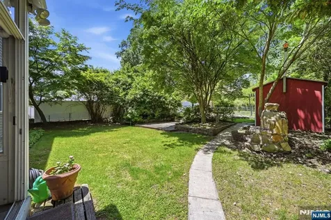 212 Grove Avenue Verona NJ 07044