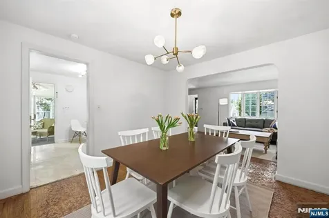 212 Grove Avenue Verona NJ 07044