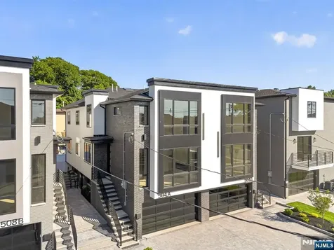 504 2nd Street Palisades Park NJ 07650