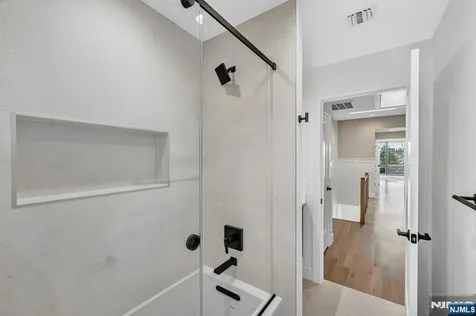 504 2nd Street Palisades Park NJ 07650