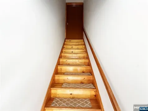 121 Edsall Avenue Palisades Park NJ 07650
