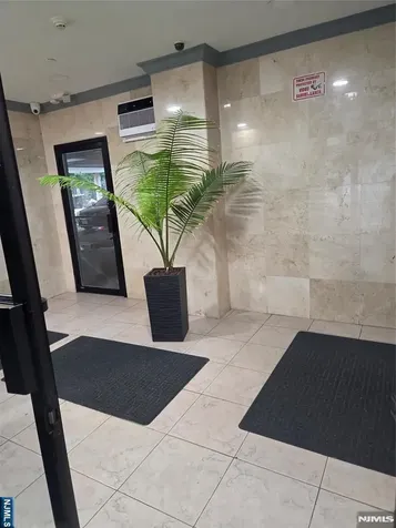 2401 Bergenline Avenue Union City NJ 07087