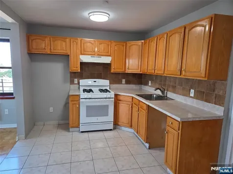 2401 Bergenline Avenue Union City NJ 07087