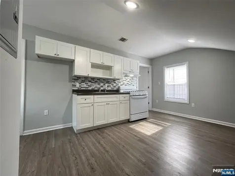 37 12th Avenue Paterson NJ 07501