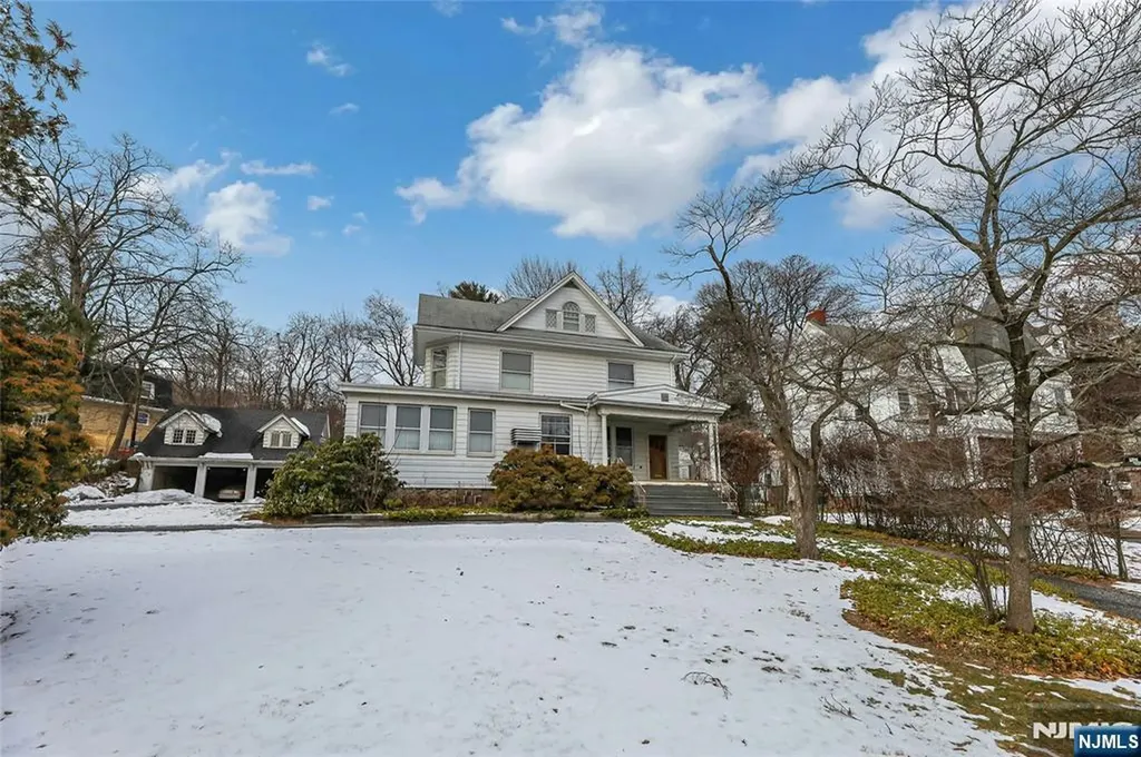 16 Mountain Avenue Montclair NJ 07042