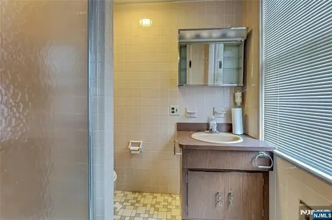 16 Mountain Avenue Montclair NJ 07042