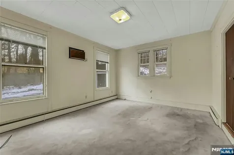 16 Mountain Avenue Montclair NJ 07042