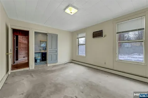 16 Mountain Avenue Montclair NJ 07042