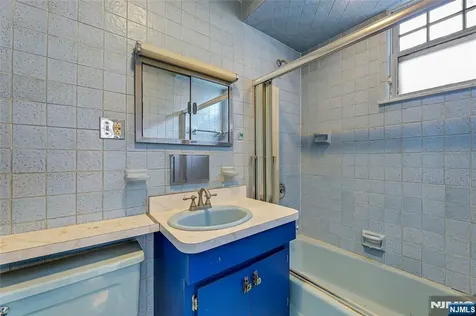 16 Mountain Avenue Montclair NJ 07042