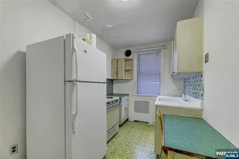 16 Mountain Avenue Montclair NJ 07042