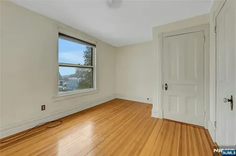 16 Mountain Avenue Montclair NJ 07042