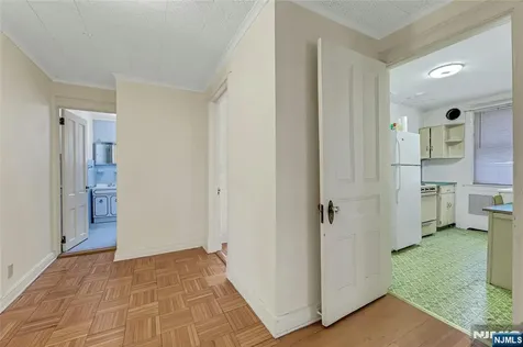 16 Mountain Avenue Montclair NJ 07042