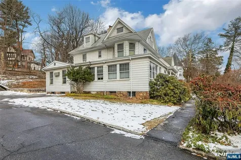 16 Mountain Avenue Montclair NJ 07042