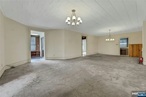 16 Mountain Avenue Montclair NJ 07042