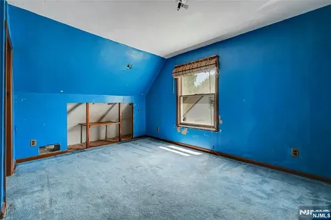 21 Butler Place Wanaque NJ 07420