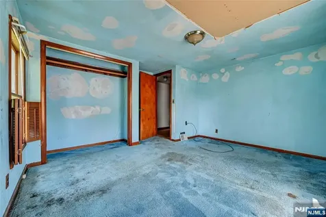 21 Butler Place Wanaque NJ 07420