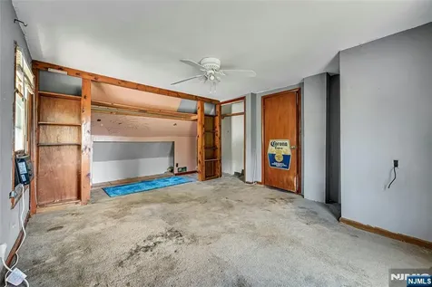 21 Butler Place Wanaque NJ 07420