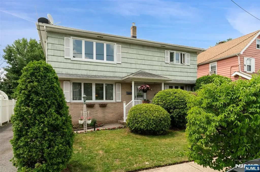 78 E Almira Street Bloomfield NJ 07003