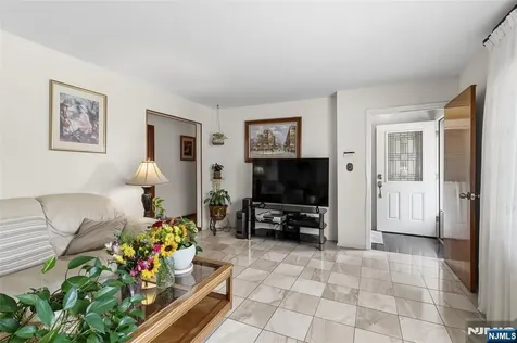 78 E Almira Street Bloomfield NJ 07003