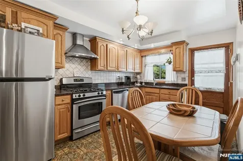 78 E Almira Street Bloomfield NJ 07003