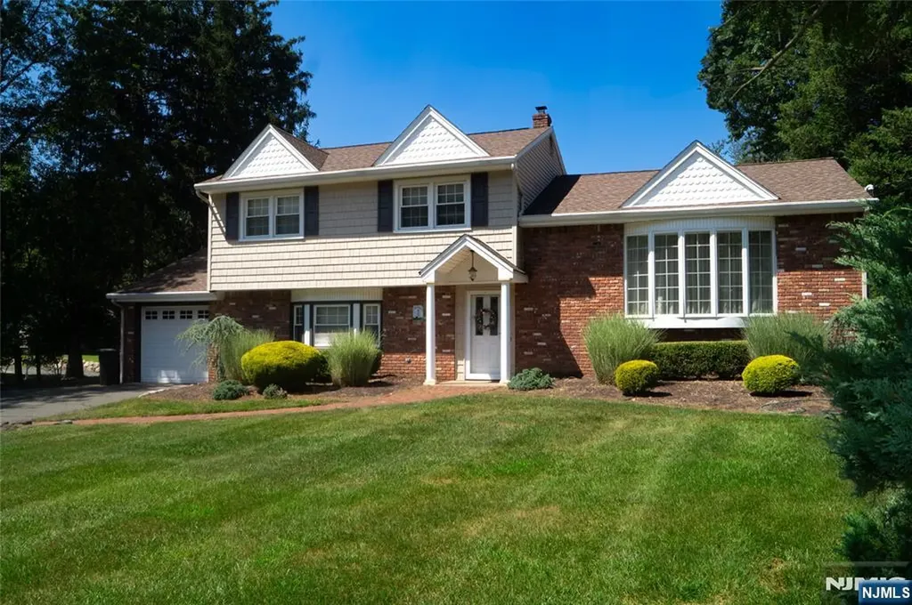36 Deer Trail Road Hillsdale NJ 07642