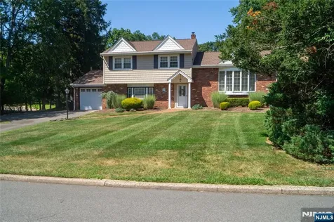 36 Deer Trail Road Hillsdale NJ 07642