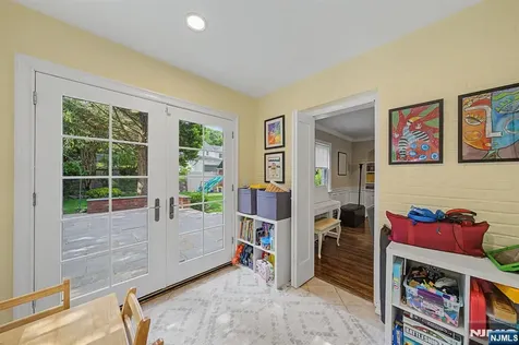 109 Windsor Road Tenafly NJ 07670
