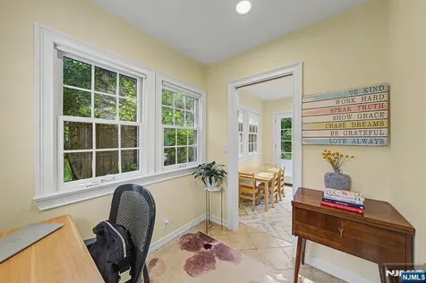 109 Windsor Road Tenafly NJ 07670