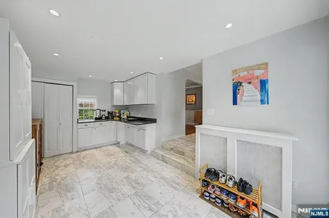 109 Windsor Road Tenafly NJ 07670