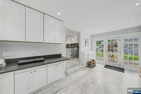 109 Windsor Road Tenafly NJ 07670