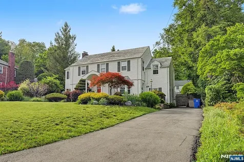 109 Windsor Road Tenafly NJ 07670