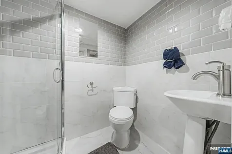 109 Windsor Road Tenafly NJ 07670