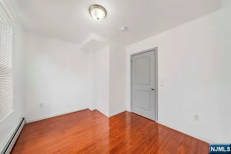 19 Intervale Road Teaneck NJ 07666