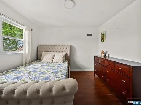 17 Ravine Court Clifton NJ 07013