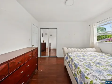 17 Ravine Court Clifton NJ 07013