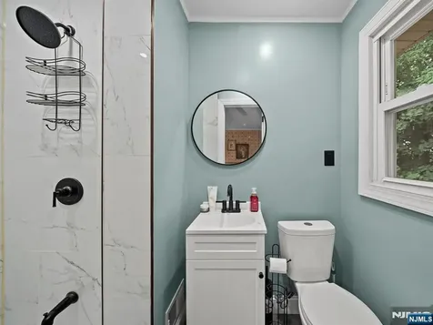 17 Ravine Court Clifton NJ 07013